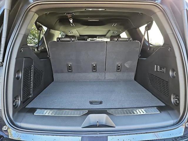 2026 Chevrolet Suburban RST, 4WD