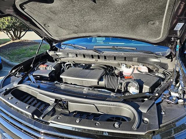 2026 Chevrolet Suburban RST, 4WD