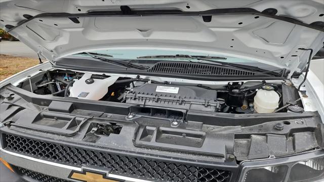2025 Chevrolet Express Cutaway Work Van