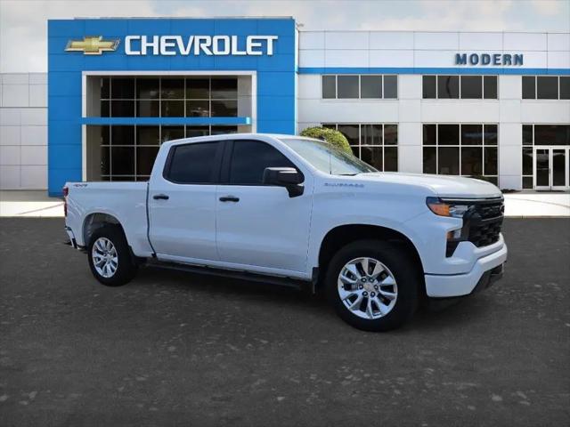2026 Chevrolet Silverado 1500 4WD Crew Cab Short Bed Custom