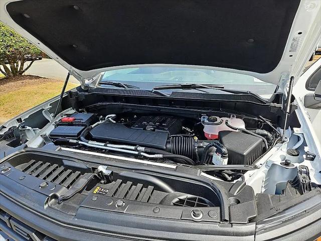 2026 Chevrolet Silverado 1500 4WD Crew Cab Short Bed Custom