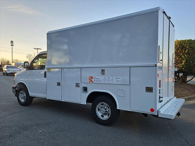 2025 Chevrolet Express Cutaway Work Van