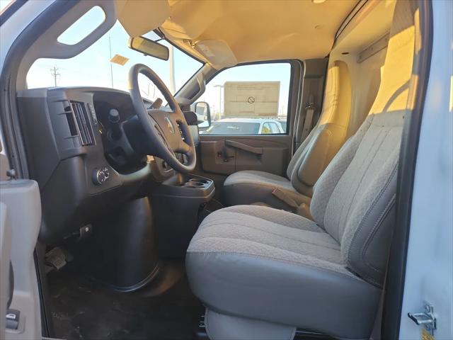 2025 Chevrolet Express Cutaway Work Van