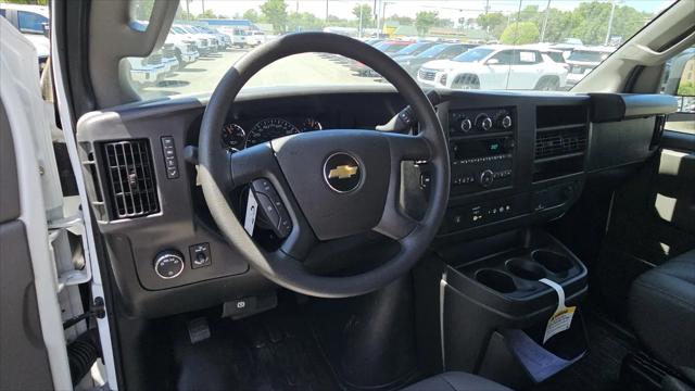 2025 Chevrolet Express Cargo Van RWD 2500 Extended Wheelbase WT