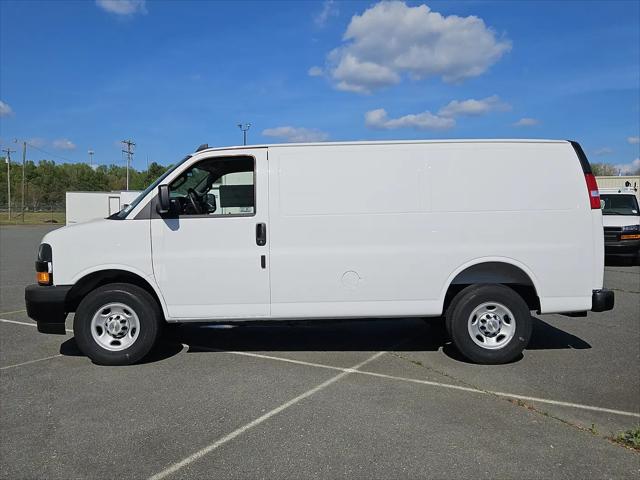 2025 Chevrolet Express Cargo Van RWD 2500 Regular Wheelbase WT