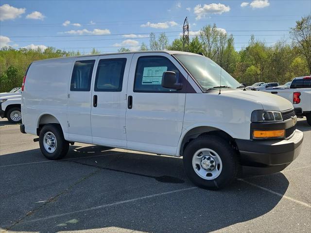 2025 Chevrolet Express Cargo Van RWD 2500 Regular Wheelbase WT