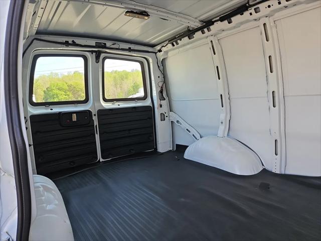 2025 Chevrolet Express Cargo Van RWD 2500 Regular Wheelbase WT