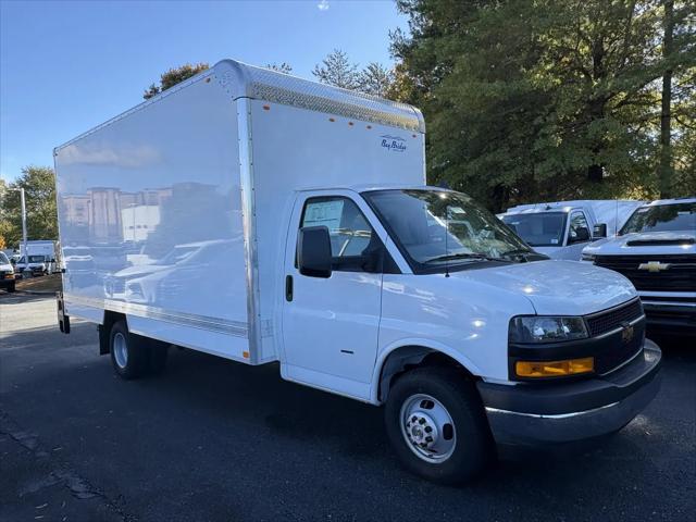2025 Chevrolet Express Cutaway Work Van