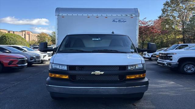 2025 Chevrolet Express Cutaway Work Van