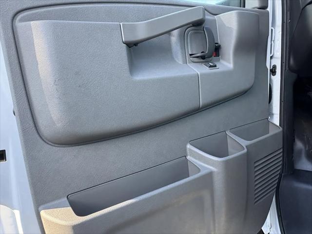 2025 Chevrolet Express Cutaway Work Van