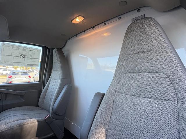 2025 Chevrolet Express Cutaway Work Van