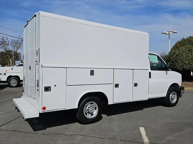 2026 Chevrolet Express Cutaway Work Van