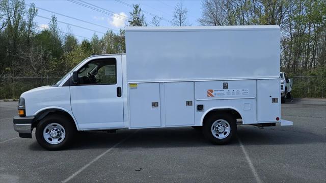 2025 Chevrolet Express Cutaway Work Van