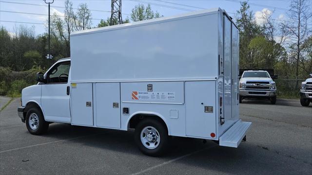 2025 Chevrolet Express Cutaway Work Van
