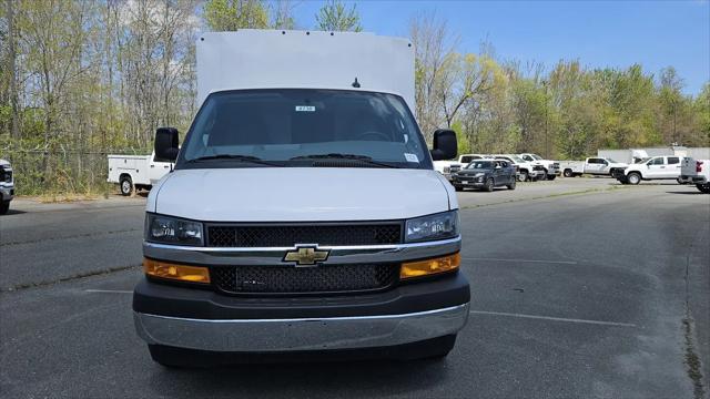 2025 Chevrolet Express Cutaway Work Van