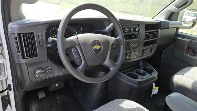 2025 Chevrolet Express Cutaway Work Van