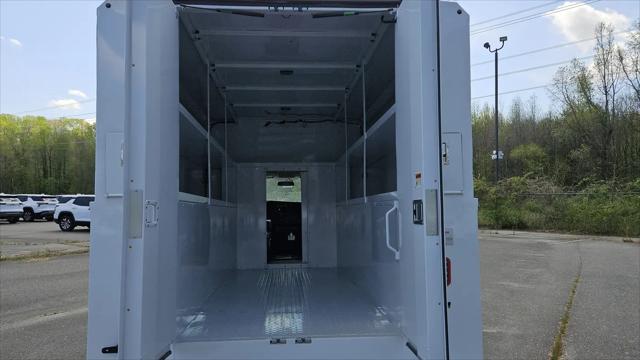 2025 Chevrolet Express Cutaway Work Van