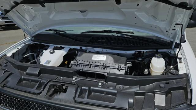 2025 Chevrolet Express Cutaway Work Van