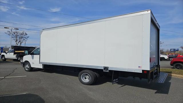 2025 Chevrolet Express Cutaway 4500 Van