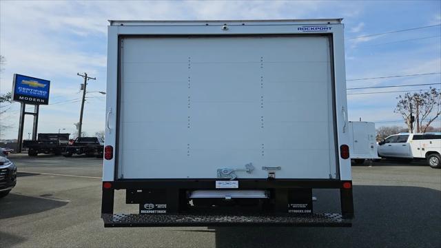 2025 Chevrolet Express Cutaway 4500 Van