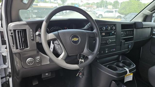 2025 Chevrolet Express Cargo Van RWD 2500 Regular Wheelbase WT