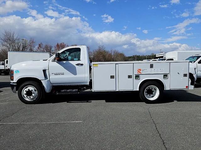 2024 Chevrolet Silverado 6500HD 1WT