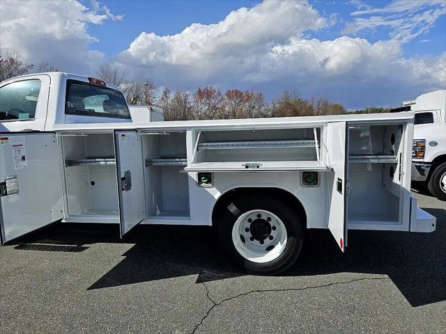 2024 Chevrolet Silverado 6500HD 1WT