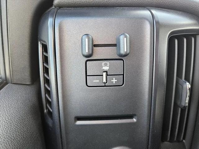 2024 Chevrolet Silverado 6500HD 1WT