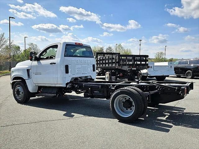 2024 Chevrolet Silverado 6500HD 1WT