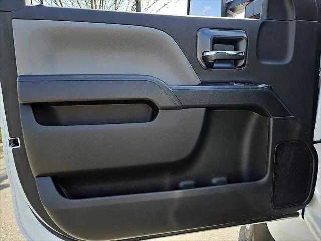 2024 Chevrolet Silverado 6500HD 1WT