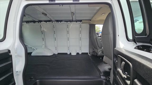 2025 Chevrolet Express Cargo Van RWD 2500 Regular Wheelbase WT