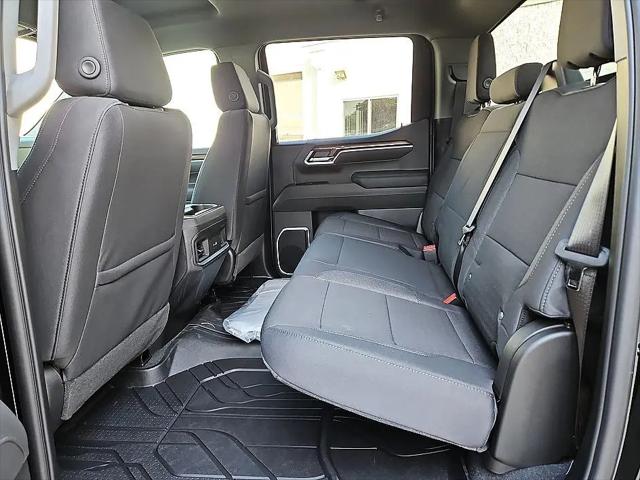 2026 Chevrolet Silverado 1500 4WD Crew Cab Standard Bed LT