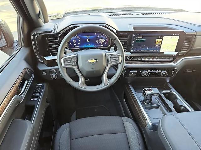2026 Chevrolet Silverado 1500 4WD Crew Cab Standard Bed LT