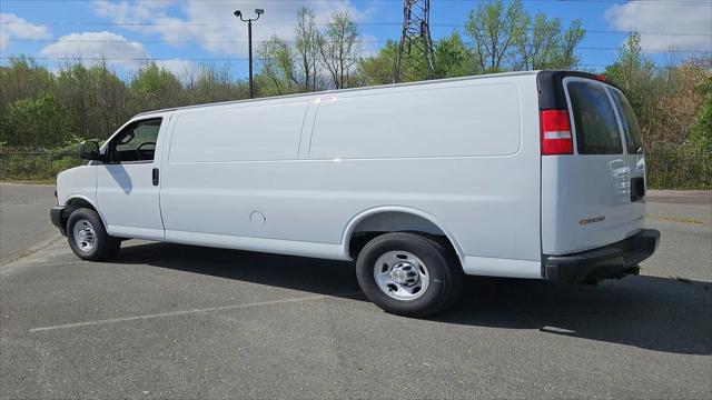 2025 Chevrolet Express Cargo Van RWD 2500 Extended Wheelbase WT