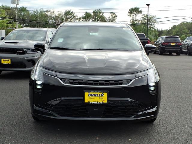 2027 Chrysler Pacifica PACIFICA SELECT