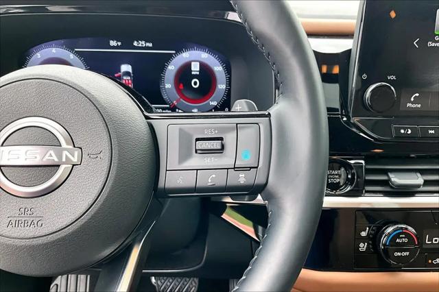 2025 Nissan Pathfinder Platinum FWD