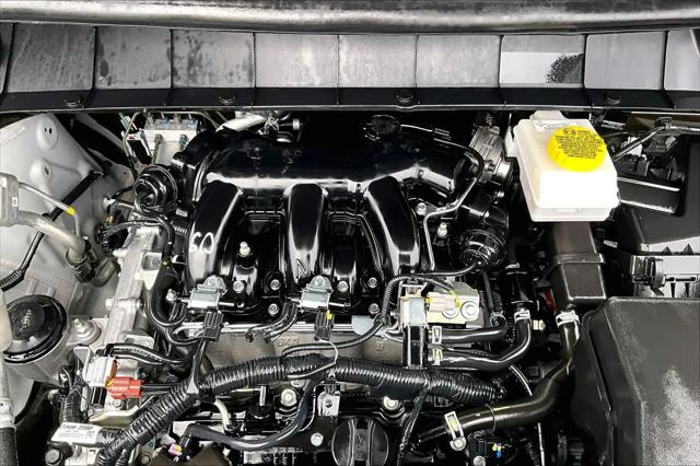 2025 Nissan Pathfinder Platinum FWD