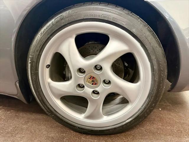 2001 Porsche 911 Carrera