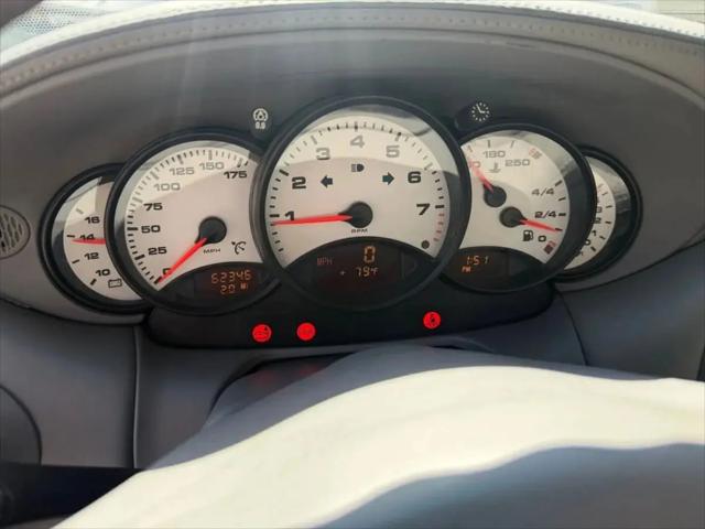 2001 Porsche 911 Carrera