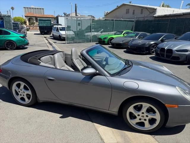 2001 Porsche 911 Carrera