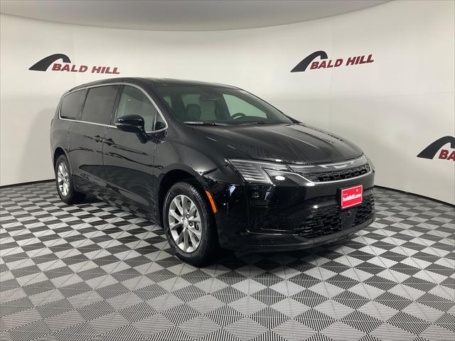 2027 Chrysler Pacifica PACIFICA SELECT AWD