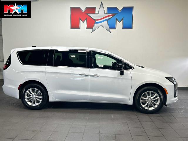 2027 Chrysler Pacifica PACIFICA SELECT AWD 2027 Chrysler Pacifica PACIFICA SELECT AWD