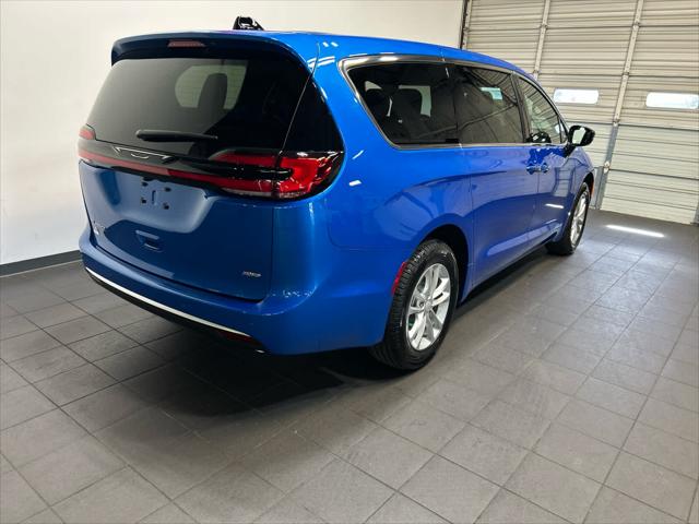 2027 Chrysler Pacifica PACIFICA SELECT AWD 2027 Chrysler Pacifica PACIFICA SELECT AWD