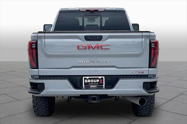 2025 GMC Sierra 2500HD 4WD Crew Cab Standard Bed AT4