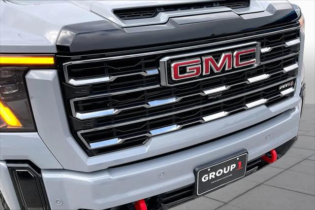 2025 GMC Sierra 2500HD 4WD Crew Cab Standard Bed AT4
