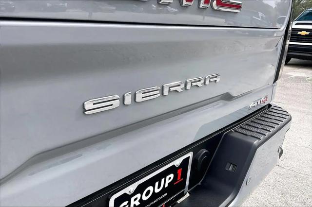 2025 GMC Sierra 2500HD 4WD Crew Cab Standard Bed AT4