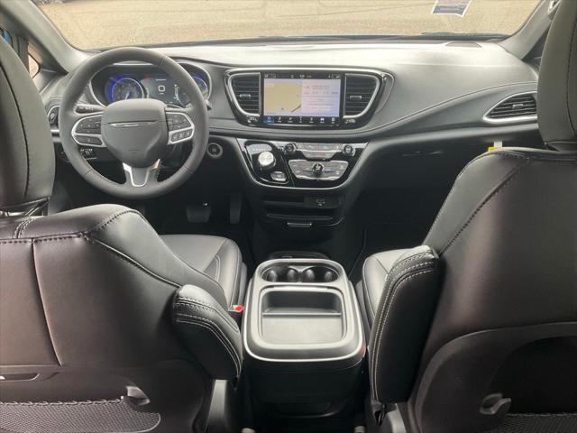 2027 Chrysler Pacifica PACIFICA SELECT AWD 2027 Chrysler Pacifica PACIFICA SELECT AWD