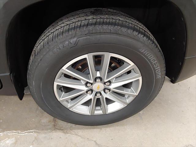 2023 Chevrolet Traverse AWD LT Cloth
