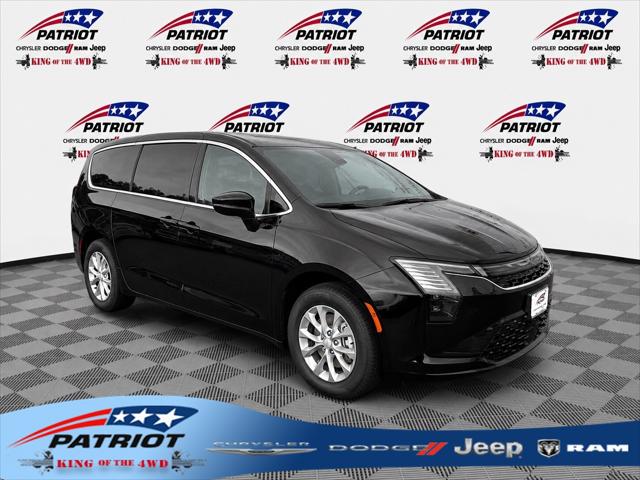 2027 Chrysler Pacifica Select for sale in Oakland, MD