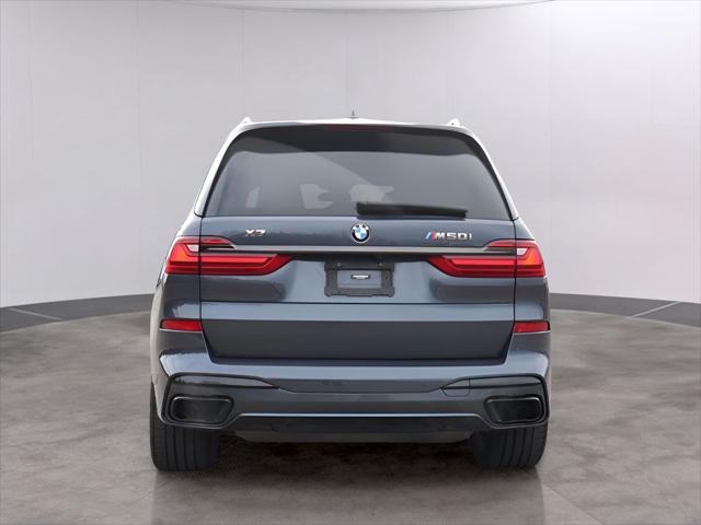2022 BMW X7 M50i